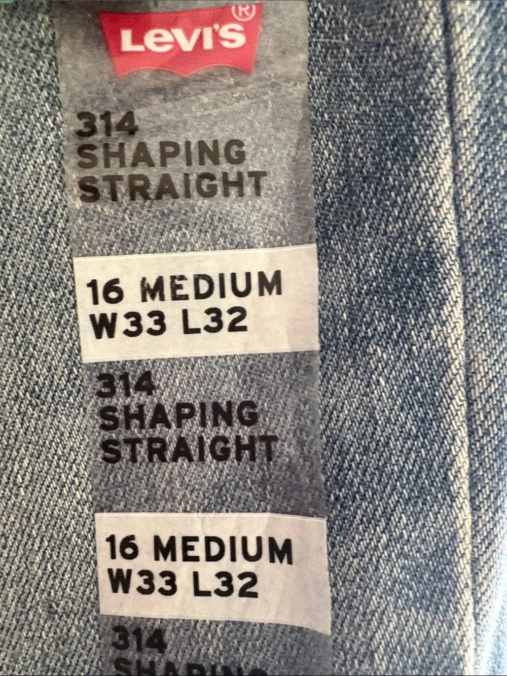Levis classic dark